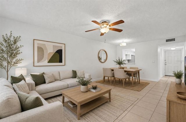 4805 ALT 19 114, Palm Harbor, FL 34683