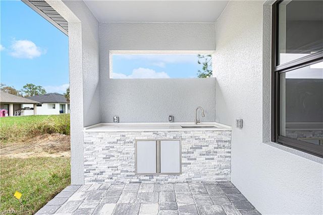 821 Atherton AVE, Lehigh Acres, FL 33971