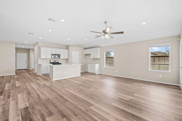 901 Brazos Trail, Dayton, TX 77535