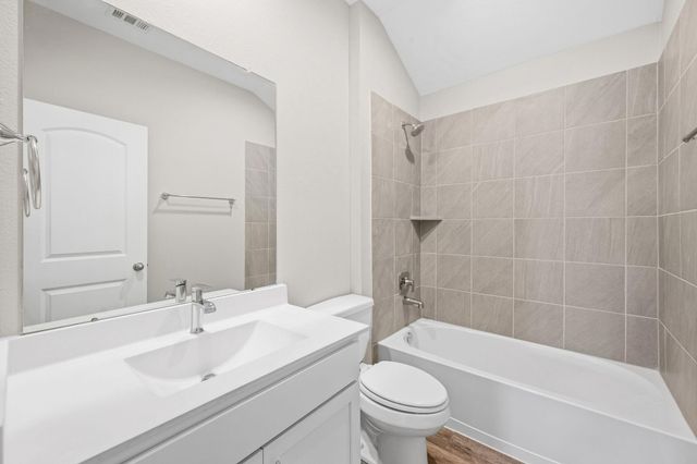 901 Brazos Trail, Dayton, TX 77535