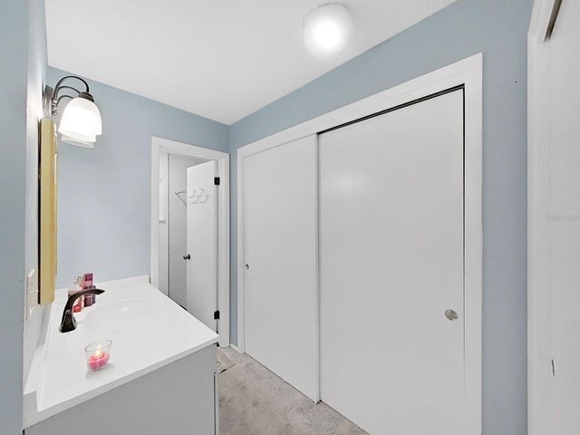 6996 122ND DRIVE, Largo, FL 33773
