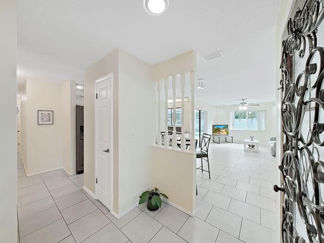 6996 122ND DRIVE, Largo, FL 33773