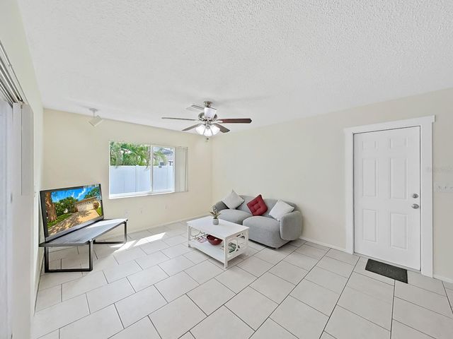 6996 122ND DRIVE, Largo, FL 33773