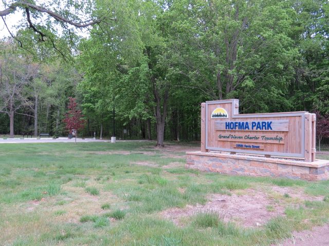 12961 Sweetbriar Drive, Grand Haven Twp, MI 49417