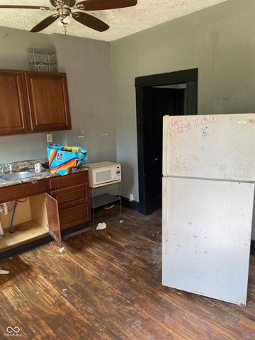 2825 E Michigan Street, Indianapolis, IN 46201