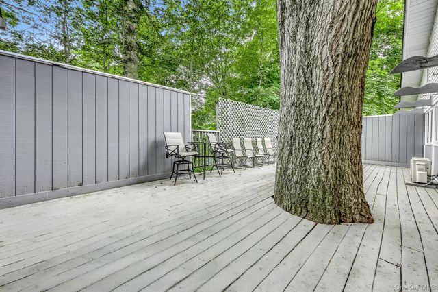 5 S Little Tor Road, New City, NY 10956