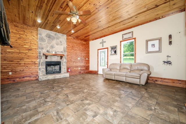 149 Hill Creek Rd, Woodbury, TN 37190
