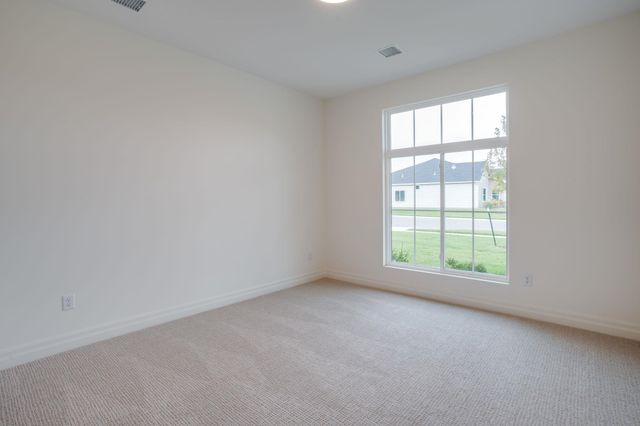 1634 N Forestview St, Wichita, KS 67235