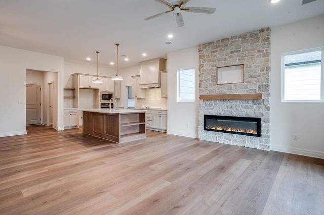 1634 N Forestview St, Wichita, KS 67235