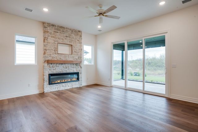 1634 N Forestview St, Wichita, KS 67235