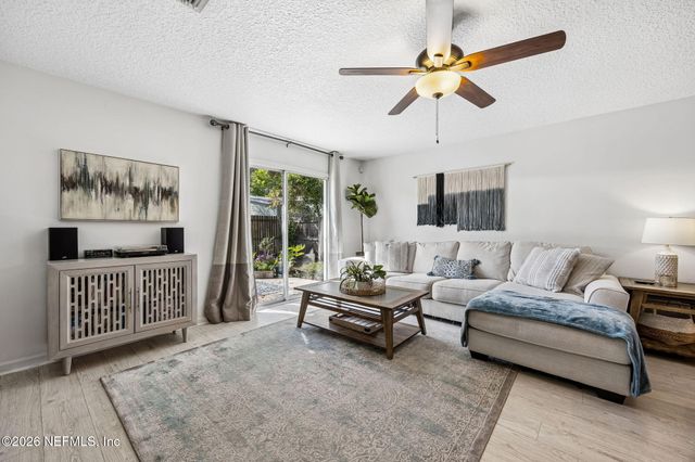831 DIVISION Street, Fernandina Beach, FL 32034