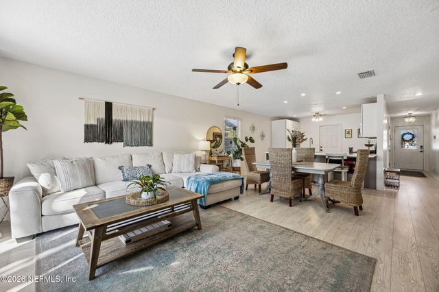 831 DIVISION Street, Fernandina Beach, FL 32034