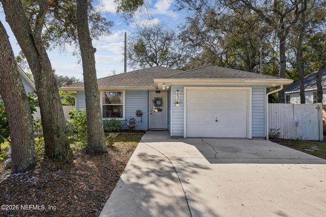 831 DIVISION Street, Fernandina Beach, FL 32034