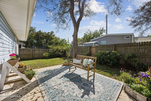 831 DIVISION Street, Fernandina Beach, FL 32034