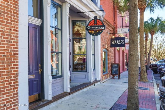 831 DIVISION Street, Fernandina Beach, FL 32034