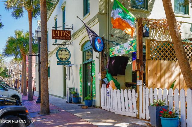 831 DIVISION Street, Fernandina Beach, FL 32034