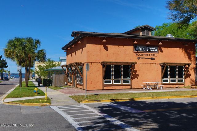 831 DIVISION Street, Fernandina Beach, FL 32034