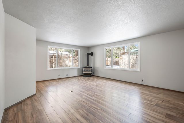 60903 Amethyst Street, Bend, OR 97702