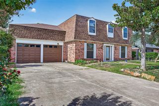 11730 Dorrance Lane, Meadows Place, TX 77477