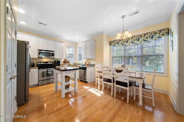 4103 Lark Bunting Court SE, Southport, NC 28461
