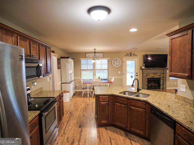 86 Concord Court, Senoia, GA 30276