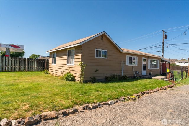 323 E Grand Coulee Avenue, Grand Coulee, WA 99133