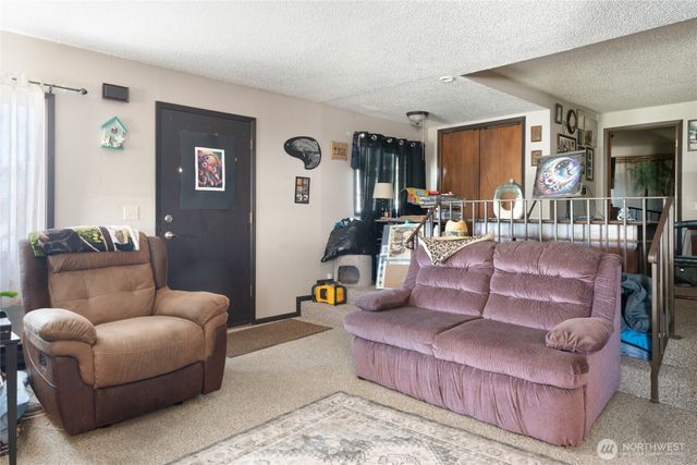 323 E Grand Coulee Avenue, Grand Coulee, WA 99133