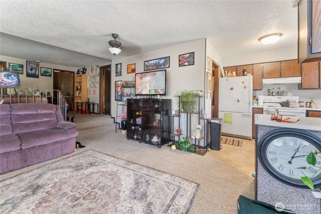 323 E Grand Coulee Avenue, Grand Coulee, WA 99133