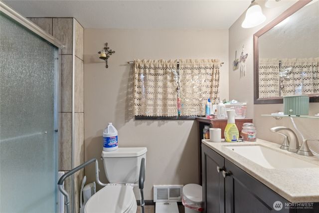 323 E Grand Coulee Avenue, Grand Coulee, WA 99133