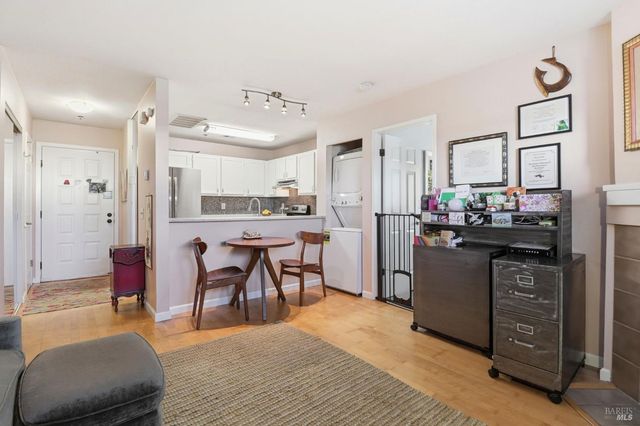 240 Seagull Row, Novato, CA 94945