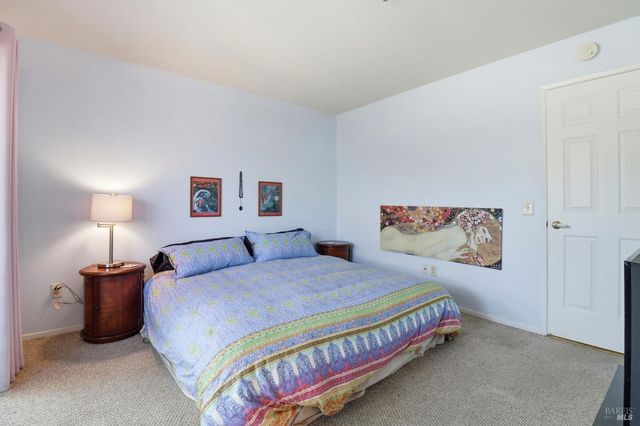 240 Seagull Row, Novato, CA 94945