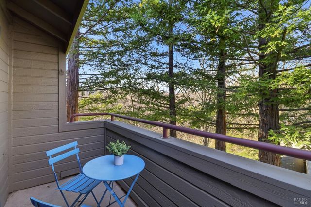 240 Seagull Row, Novato, CA 94945