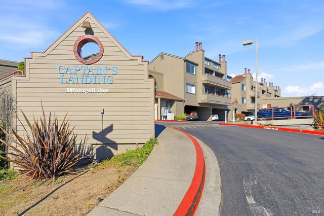 240 Seagull Row, Novato, CA 94945