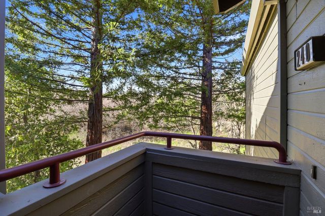 240 Seagull Row, Novato, CA 94945