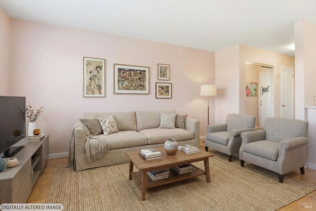 240 Seagull Row, Novato, CA 94945