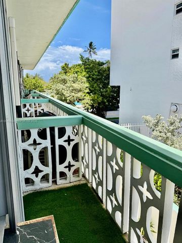 6490 Collins Avenue 14, Miami Beach, FL 33141