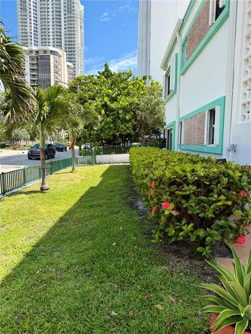 6490 Collins Avenue 14, Miami Beach, FL 33141