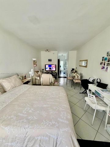 6490 Collins Avenue 14, Miami Beach, FL 33141