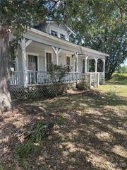 124 10th St NW, Fayette, AL 35555