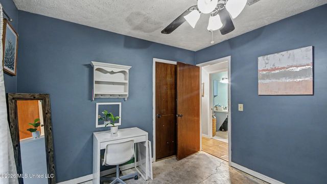 130 E Richland Circle, Richland, MS 39218