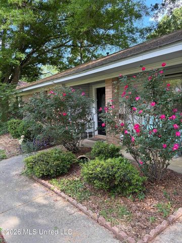 130 E Richland Circle, Richland, MS 39218