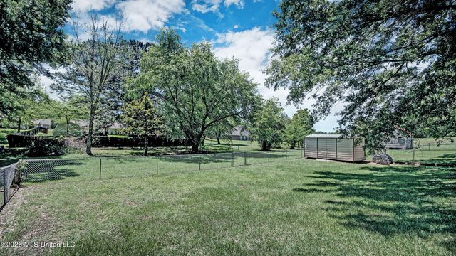 130 E Richland Circle, Richland, MS 39218