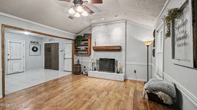 130 E Richland Circle, Richland, MS 39218