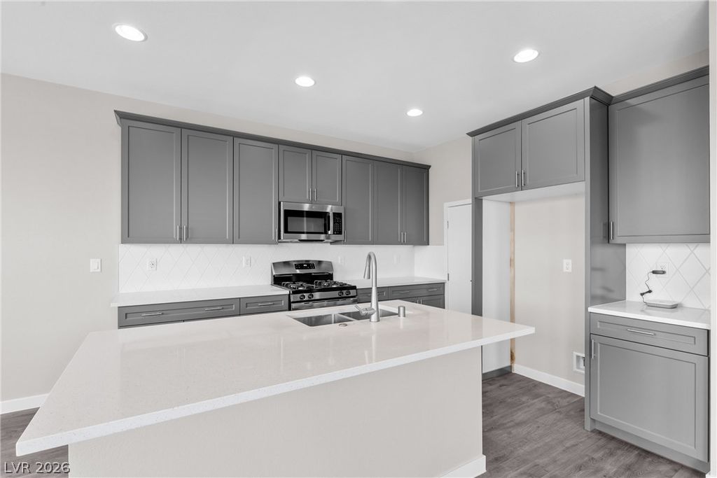 10513 Tranquil Cove Court, Las Vegas, NV 89179 — exterior