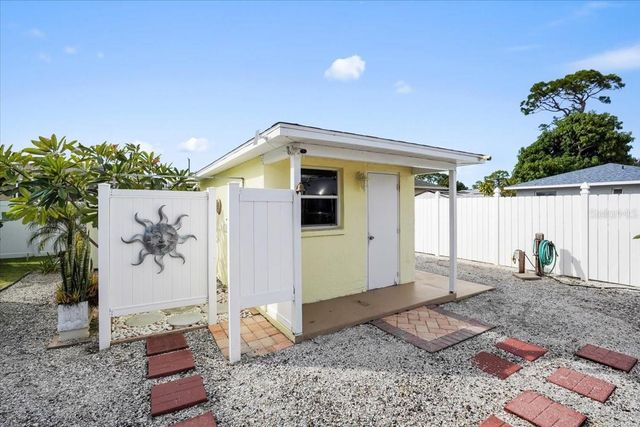 1513 PAMELA STREET, Nokomis, FL 34275