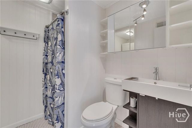 2337 Shirley Drive, Savannah, GA 31404