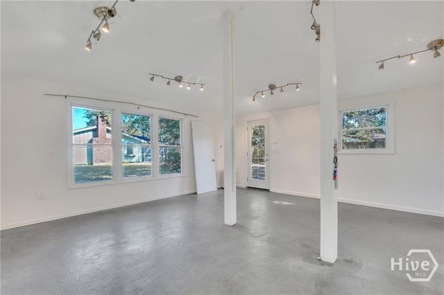 2337 Shirley Drive, Savannah, GA 31404