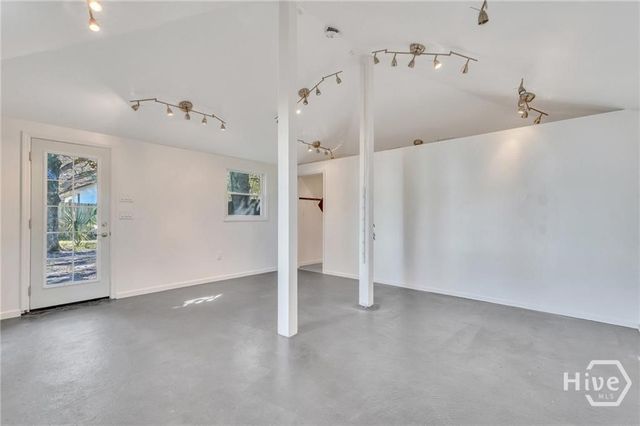 2337 Shirley Drive, Savannah, GA 31404