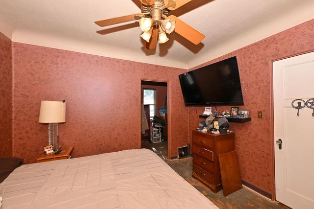 2040 Saint Clair STREET, Racine, WI 53402