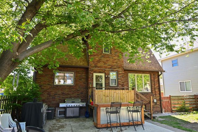2040 Saint Clair STREET, Racine, WI 53402